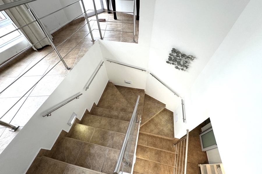 6 Bedroom Property for Sale in Myburgh Park Western Cape